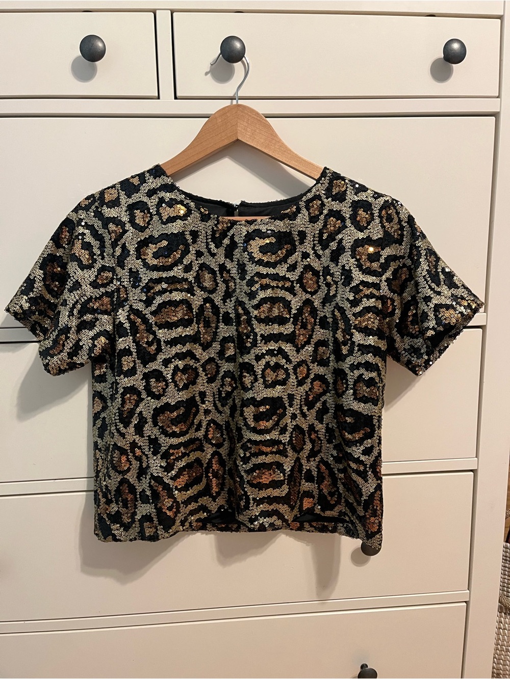 SSYS Sequin Leopard Print Short Sleeve Top